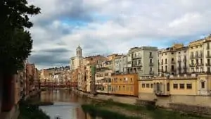 In treno tra Nimes in Occitania e Girona, roccaforte catalana