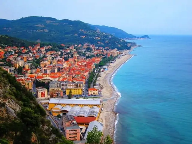 WEEKEND A FINALE LIGURE: DORMIRE WEEKEND A FINALE LIGURE: DORMIRE, MANGIARE, COSA VEDERE