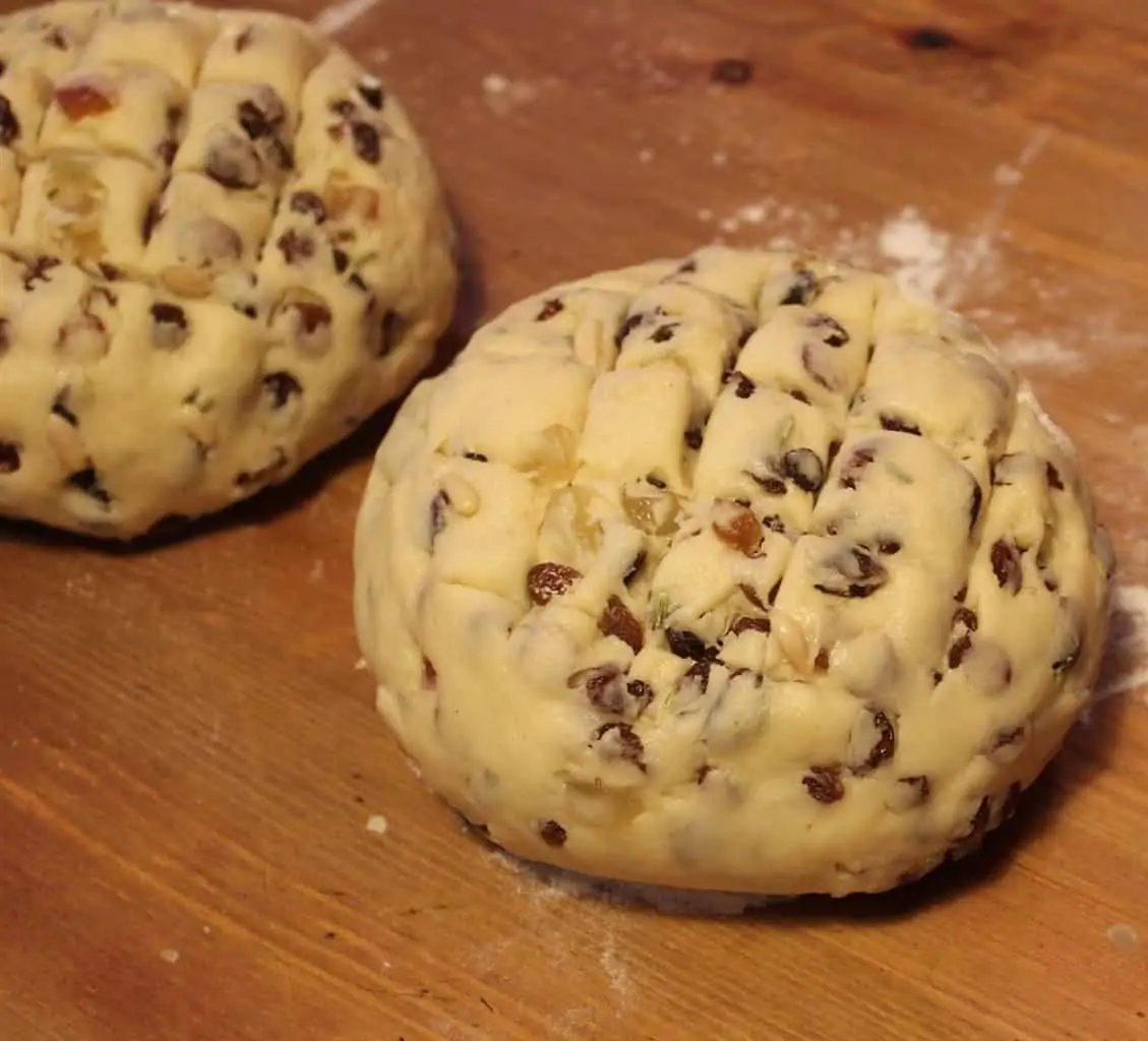 La tradizione del pandolce genovese a Natale LA TRADIZIONE LIGURE DEL PANDOLCE DI NATALE!