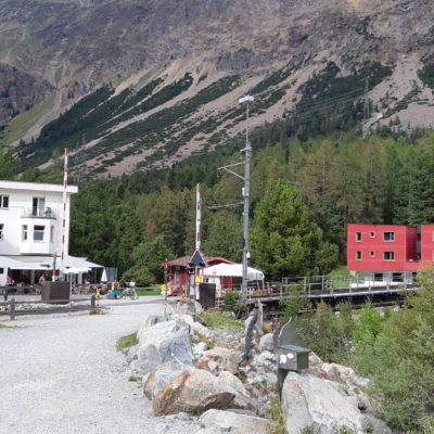 TRENINO ROSSO DEL BERNINA IN ESTATE