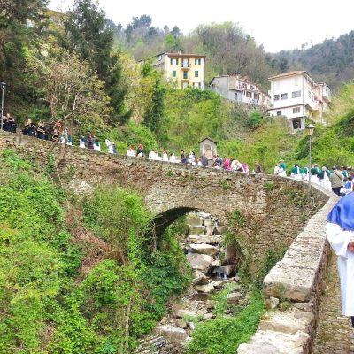 PASQUA A IMPERIA: TRA TRADIZIONI CENTENARIE