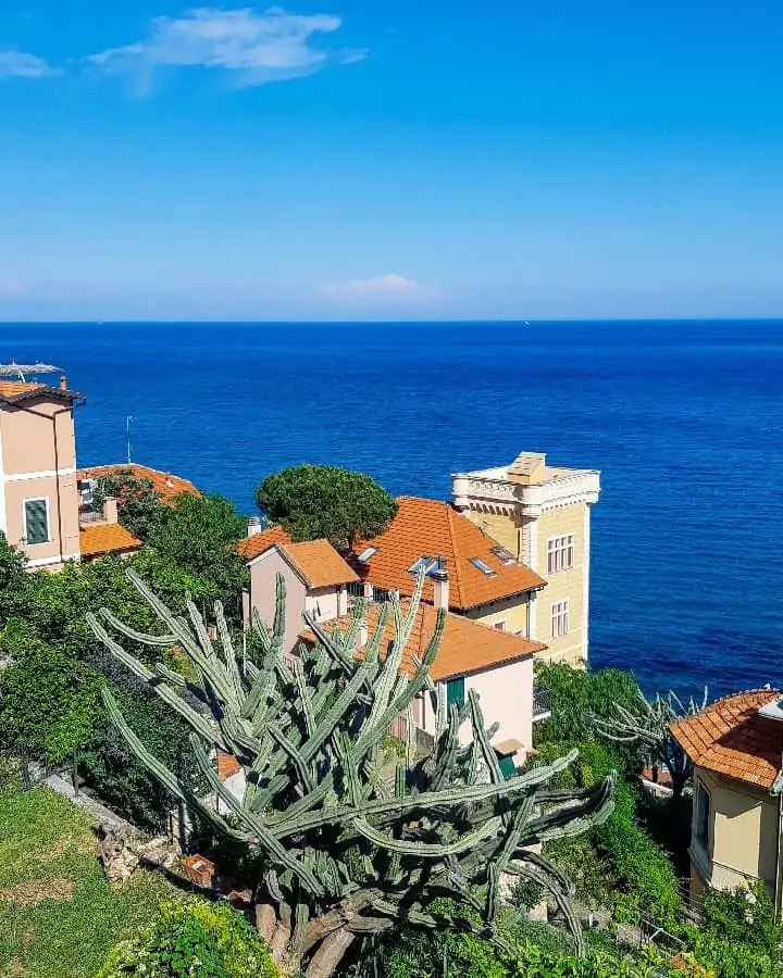 Imperia Porto Maurizio borgo Parasio