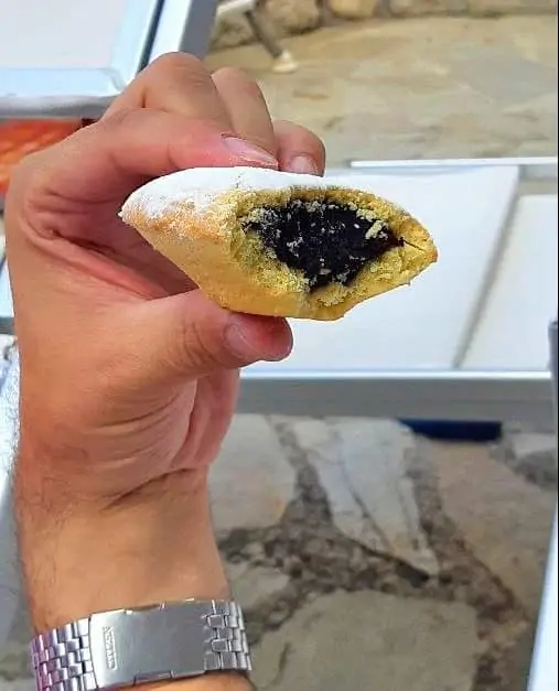 villetta barrea cosa vedere Villetta-Barrea-cosa-vedere-dove-mangiare-bocconotto