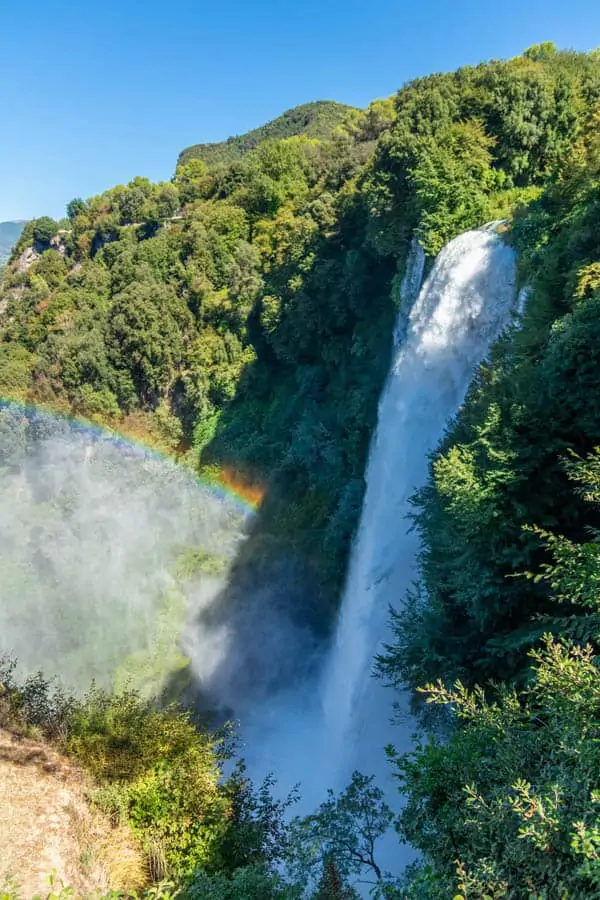 cascata delle marmore con bambini