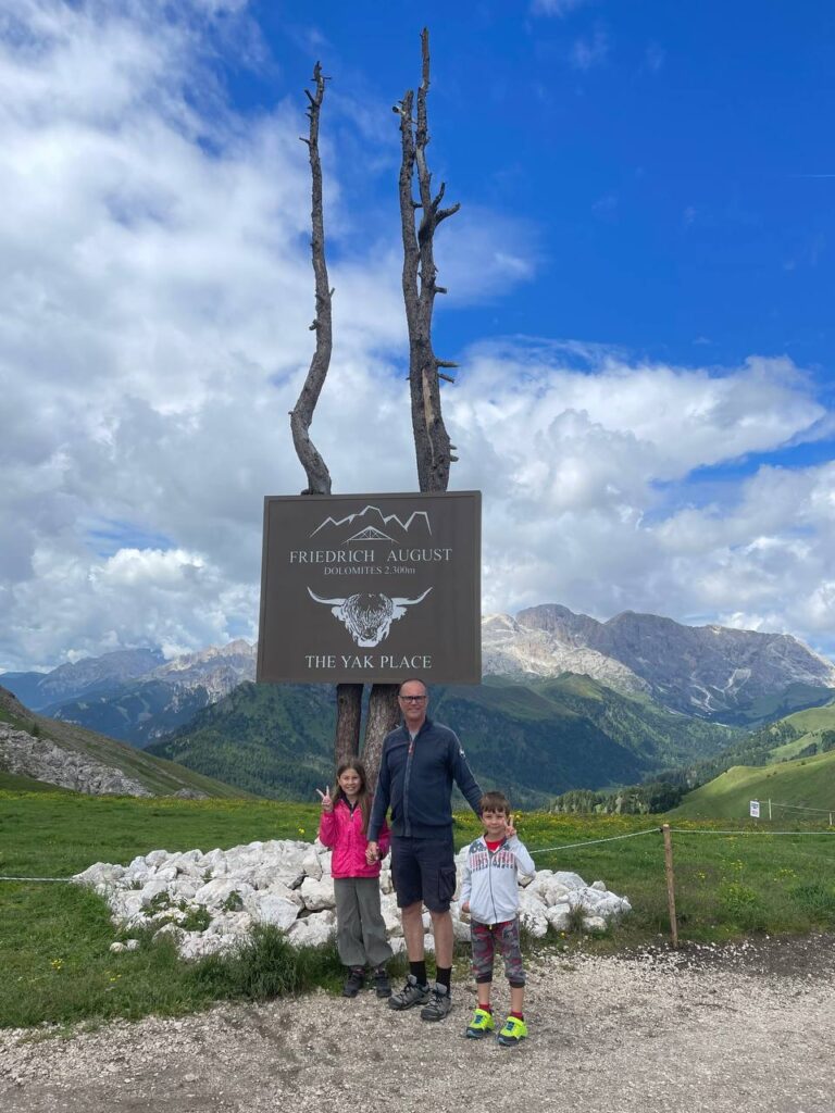 campitello di fassa escursioni