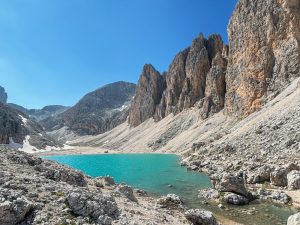 lago di antermoia con bambini Lago di Antermoia con bambini trekking, rifugio e percorso migliore