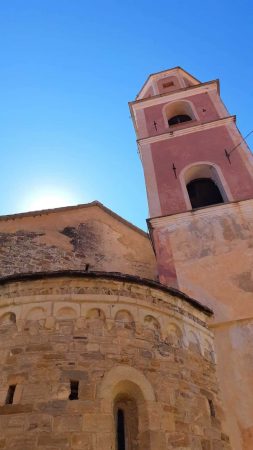 Diano Castello Santa Maria Assunta